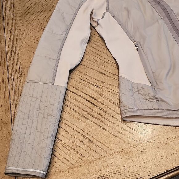Lululemon Size 6 Fleec3 Quilted Zip Up Jacket - Picture 3 of 12